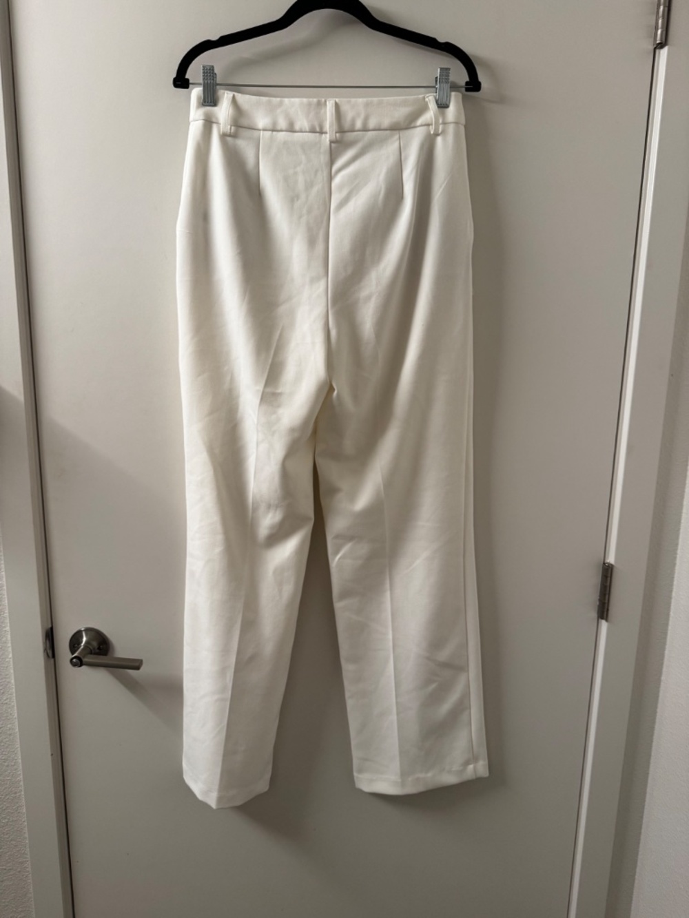 Set! House of Harlow 1960 White/Cream Vest (Medium) and Pant Set (Size 6) - Picture 5 of 7